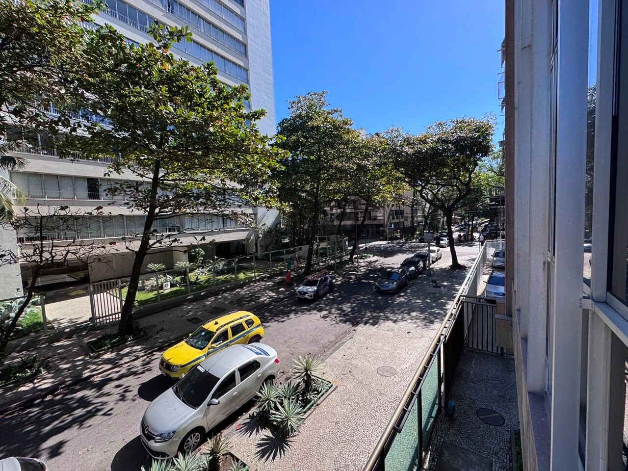 Apartamento amueblado de 4 dormitorios con 3 suites y 200 m² — photo 22