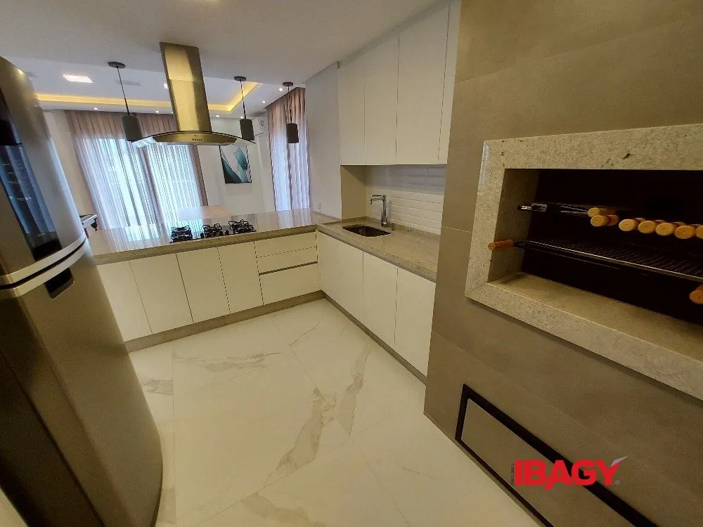Estudio amueblado de 30 m² con 1 dormitorio — photo 4