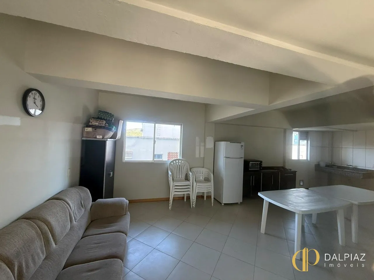 One-bedroom, 50 m² apartment in Florianópolis — photo 13
