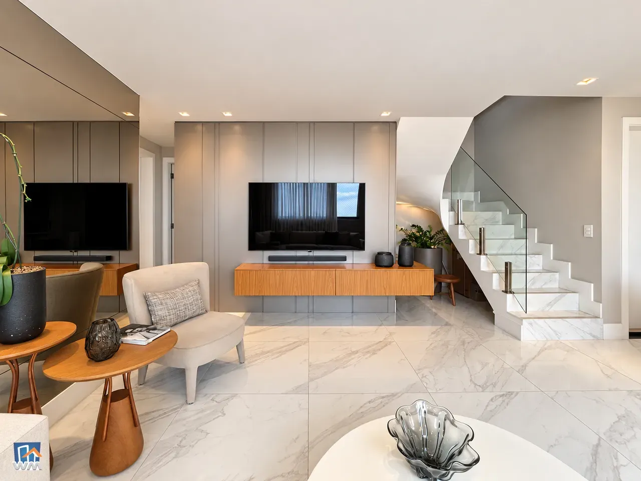 Apartment on the 30th floor with a dishwasher — photo 11