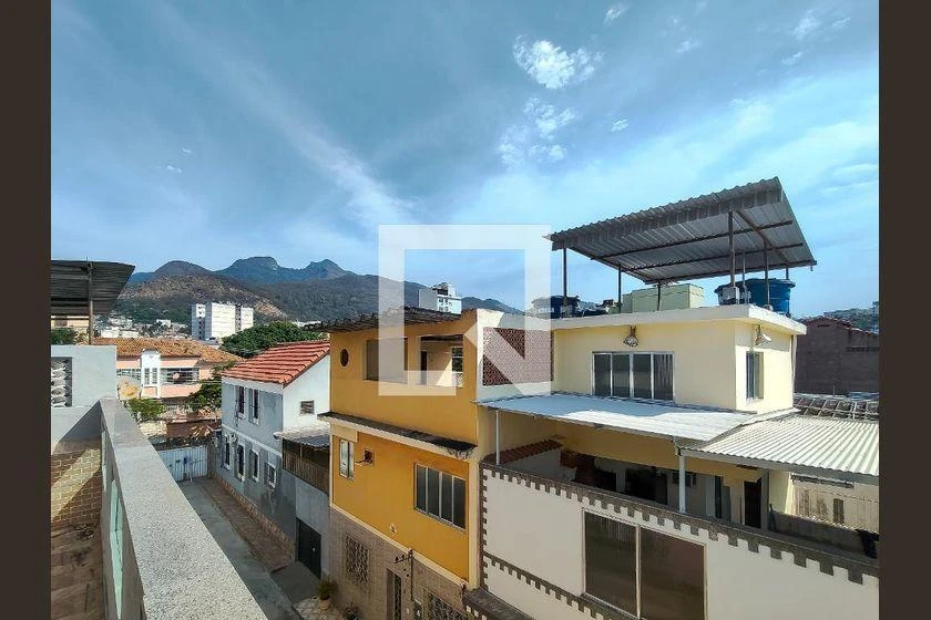 80 m² rental apartment with 2 bedrooms and enclosed kitchen — photo 40