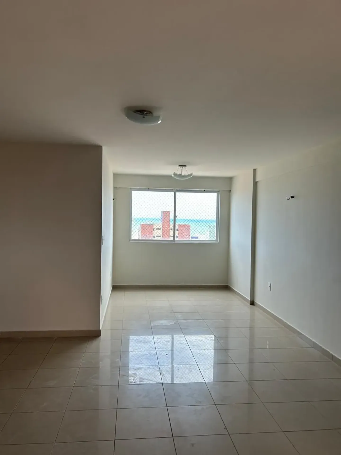Вид на воду и 3 спальни: квартира 109 м² — photo 17
