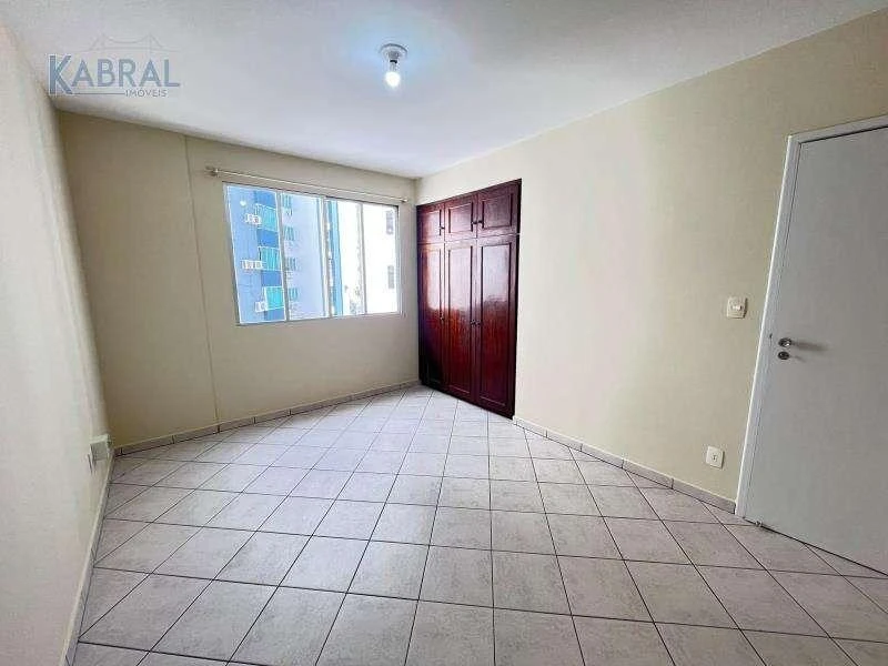 2-bedroom apartment with 2 bathrooms and parking — photo 4