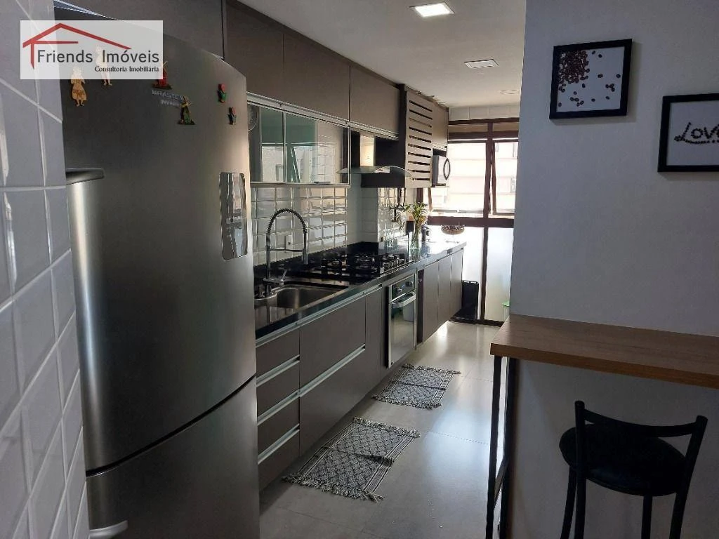 4-bedroom apartment in a building with a sauna — photo 10