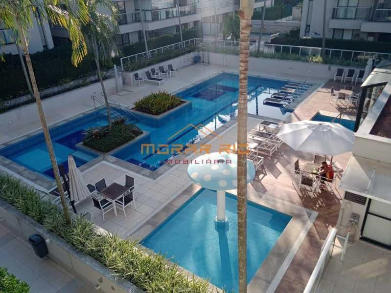 House, 367 m², with floor-to-ceiling windows — photo 26