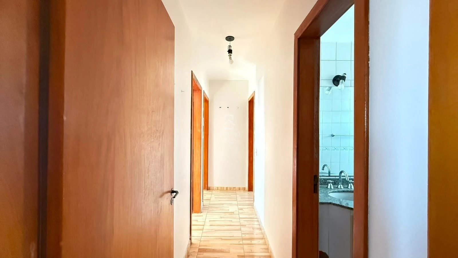 3-bedroom apartment, 1 with its own bathroom, 80 m² — photo 12