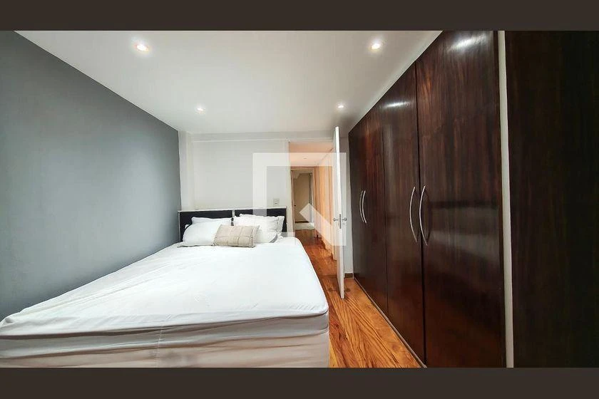 Washing machine in a 4-bedroom apartment, 205 m² — photo 42