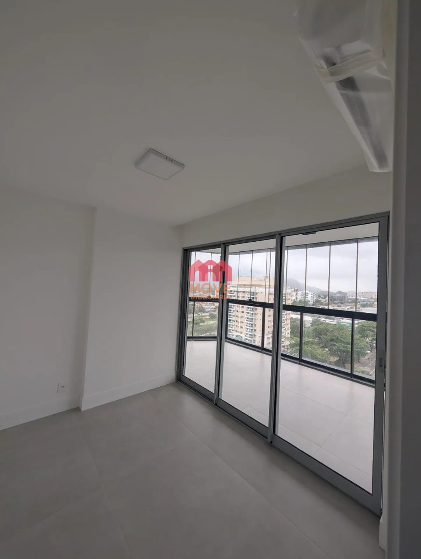 2-bedroom apartment in a building with a pool — photo 28