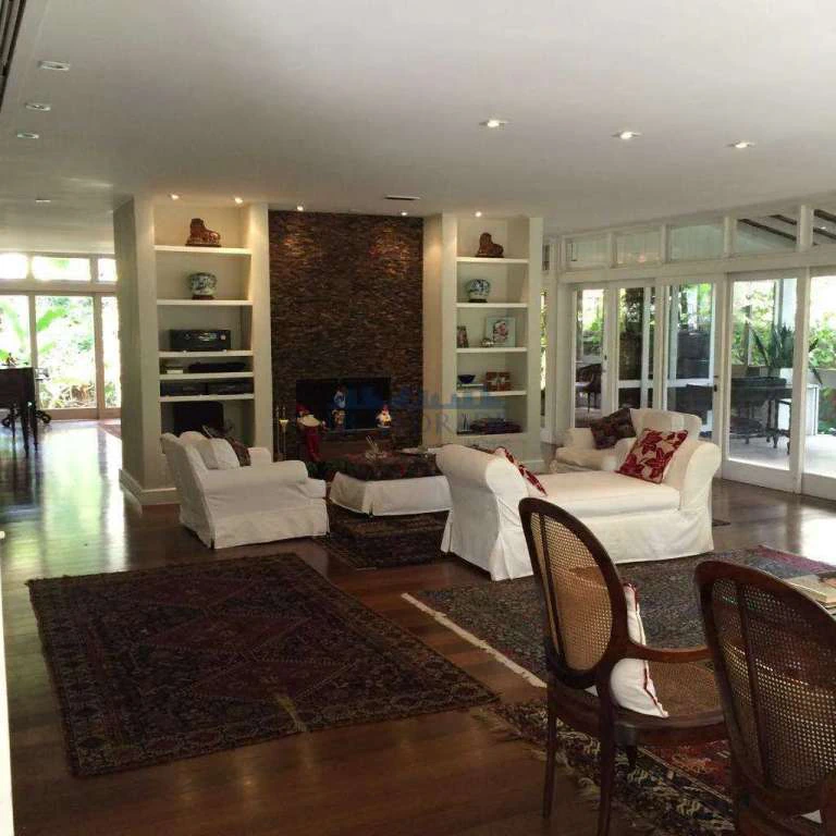 Furnished house with 4 bedrooms and 498 m², closed kitchen — photo 13