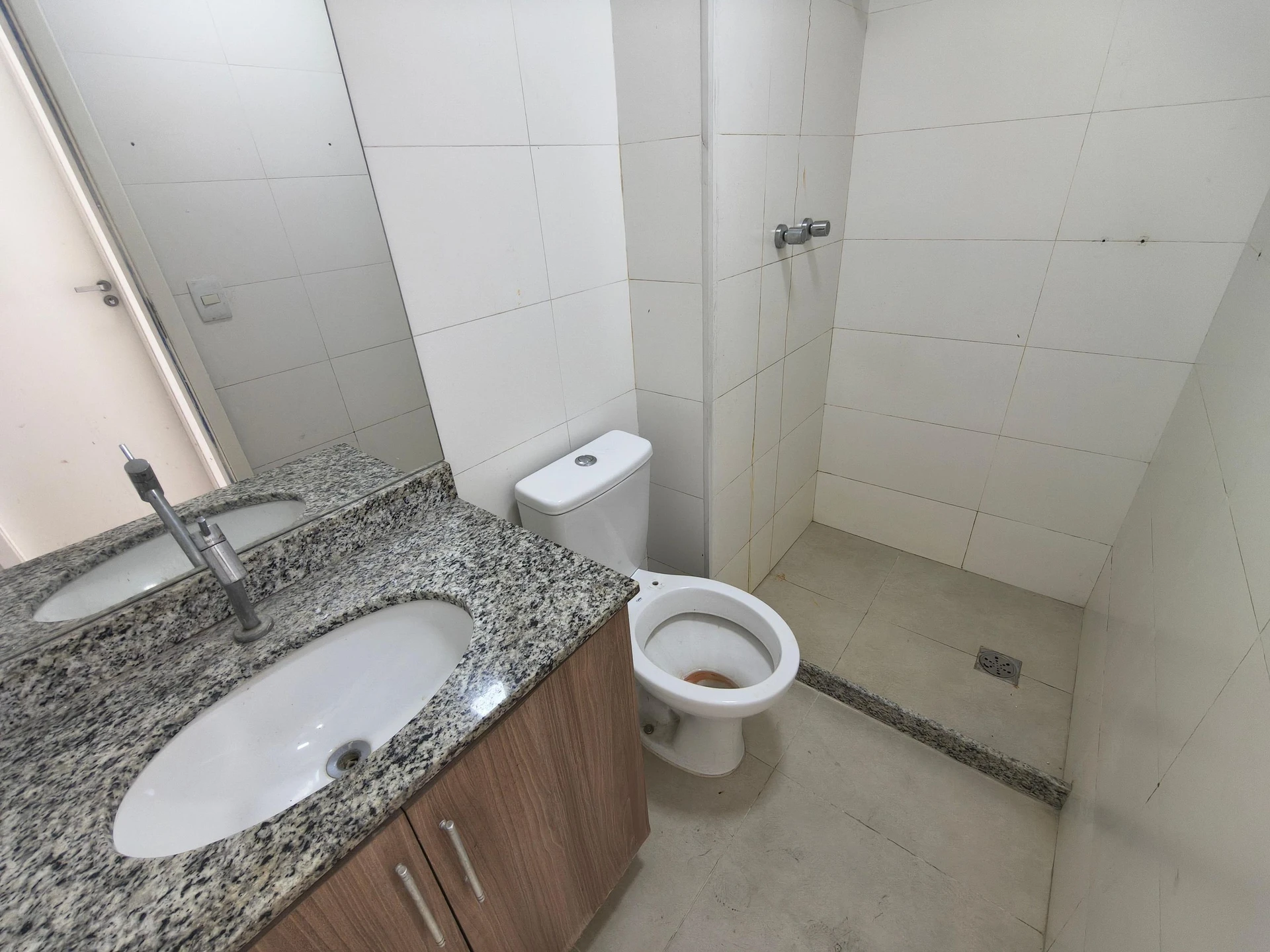 Квартира з 4 кімнатами та 1 люкс-спальнею, з балконом — photo 61