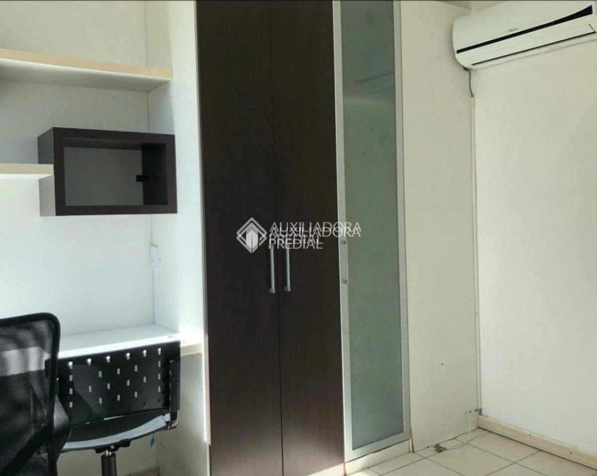 Furnished apartment, 72 m², with a home office — photo 11