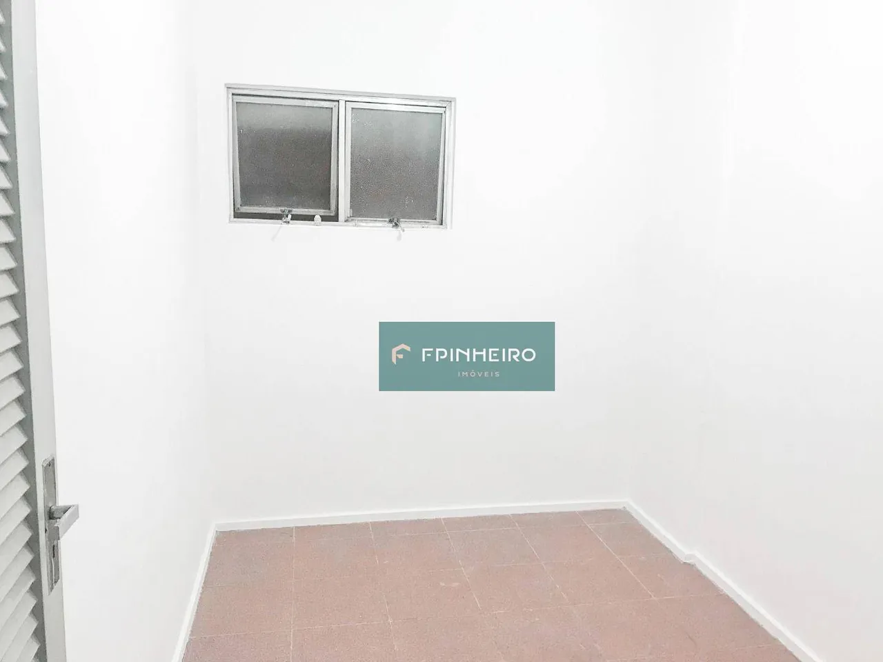 Apartamento de 2 dormitórios com área de lavanderia — photo 13
