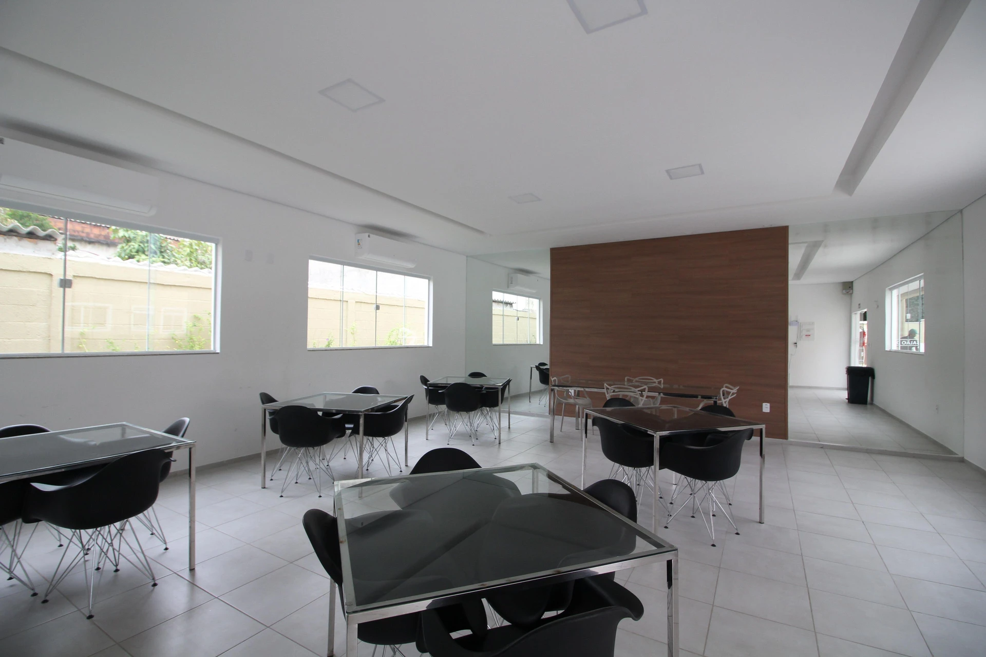 Apartamento mobiliado com 2 quartos e piscina no condomínio — photo 27