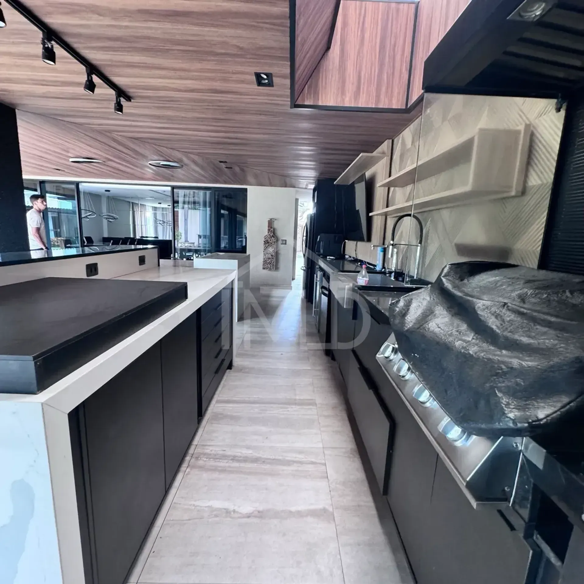 Furnished house with 4 bedrooms and 5 bathrooms, open kitchen — photo 8