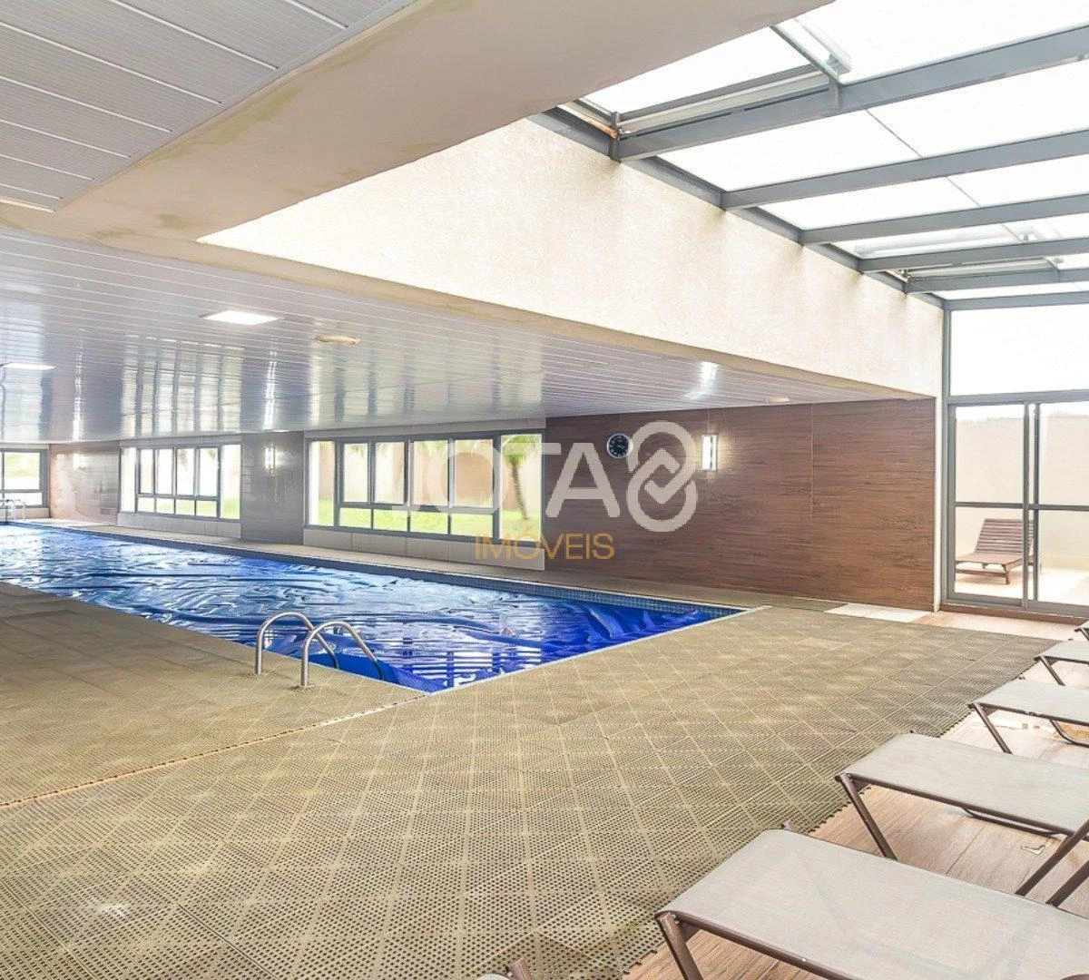 Apartment with 3 en-suite bedrooms and enclosed balcony — photo 23