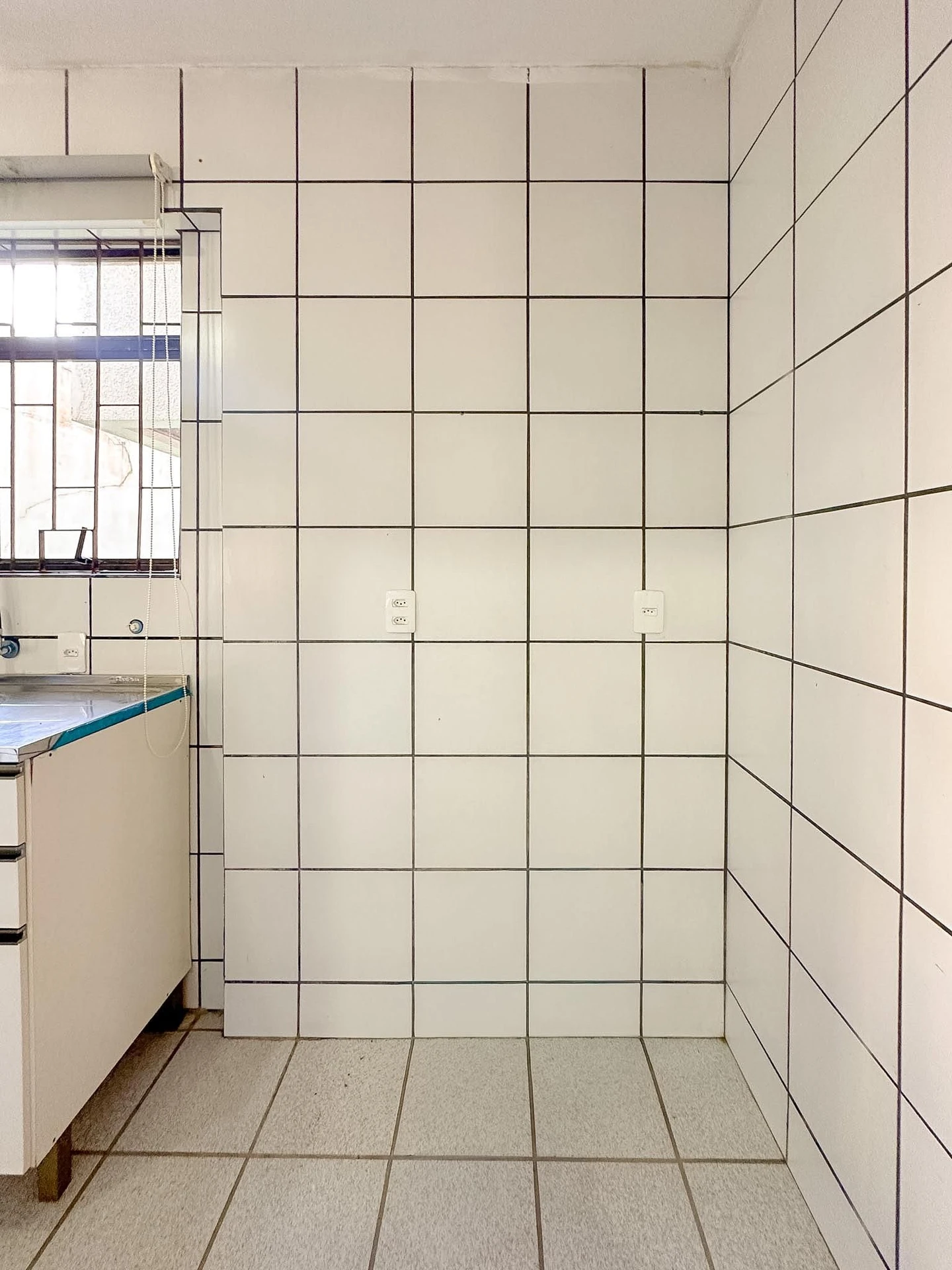 3-bedroom apartment with a grill on the balcony — photo 19