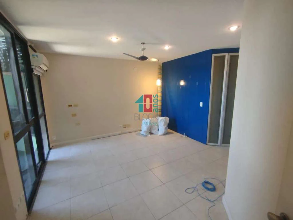 Duplex penthouse with 3 en-suite bedrooms and 200 m² — photo 19