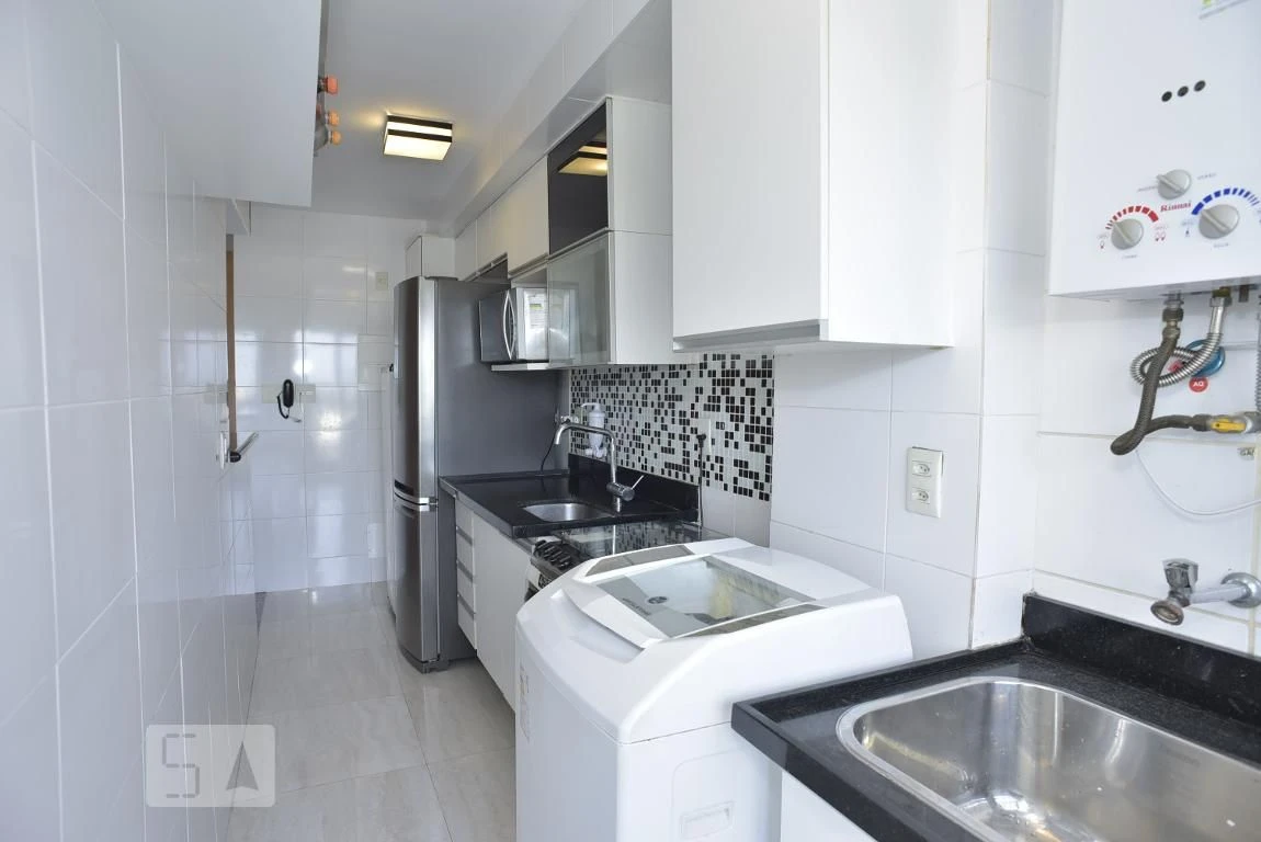 2-bedroom apartment with a mountain view — photo 7