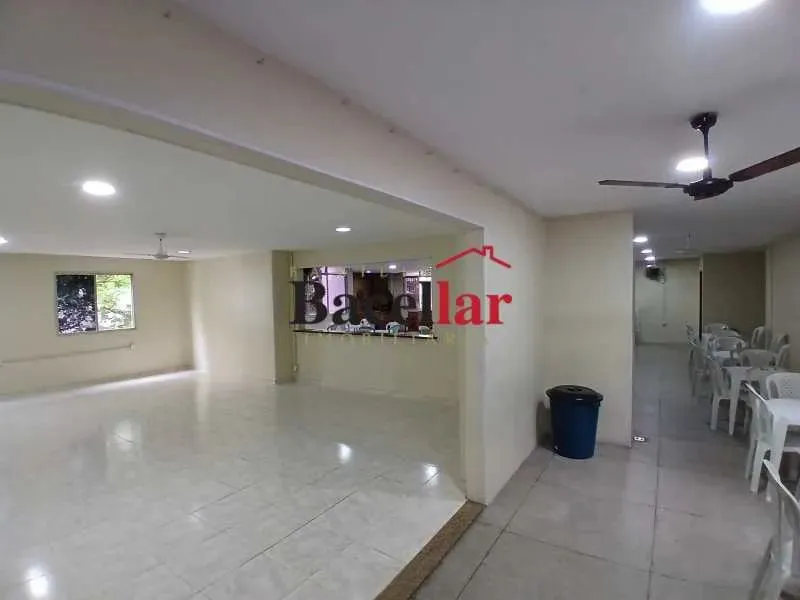 Furnished apartment with 2 bedrooms and 1 glass shower — photo 19