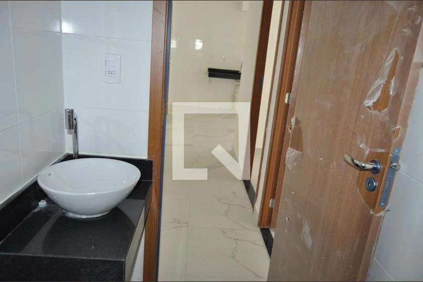 Apartamento de 2 quartos em condomínio com piscina — photo 20