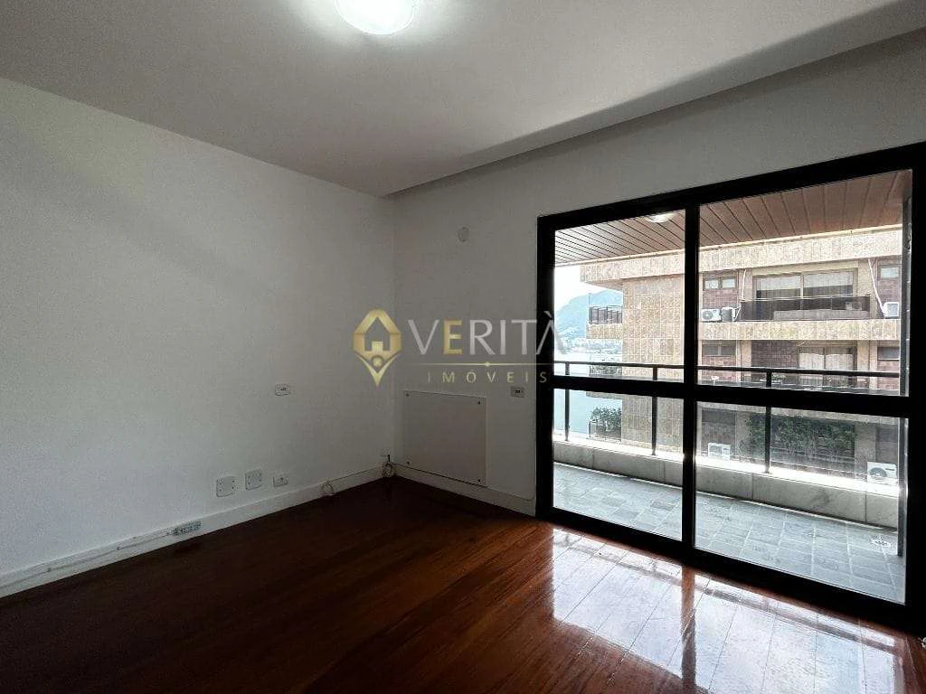 4-bedroom apartment with 4 en-suite baths and 380 m² — photo 14