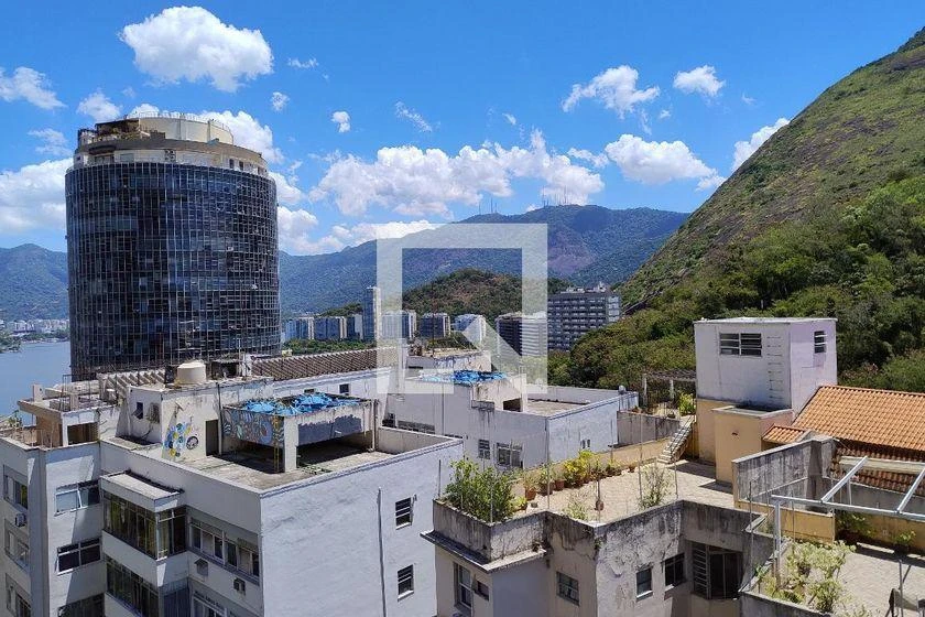 Rental apartment with 100 m², 3 bedrooms and 3 baths — photo 10