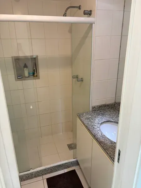Apartamento sem mobília com cozinha americana a gás — photo 18