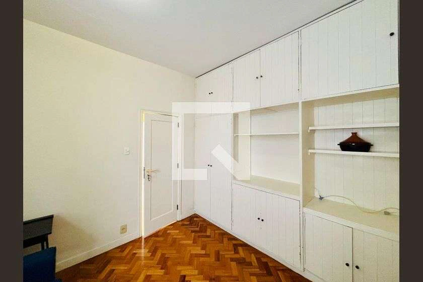 Furnished 2-bedroom apartment with 98 m² — photo 7