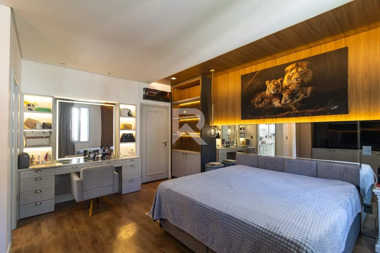House with 4 en-suite bedrooms and private BBQ — photo 22