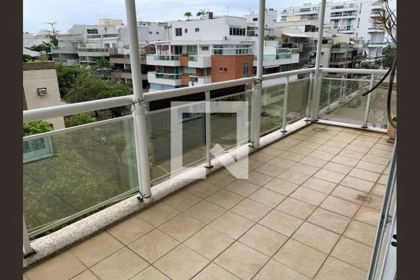 296 m² apartment with 4 bedrooms and 3 parking spots — photo 17