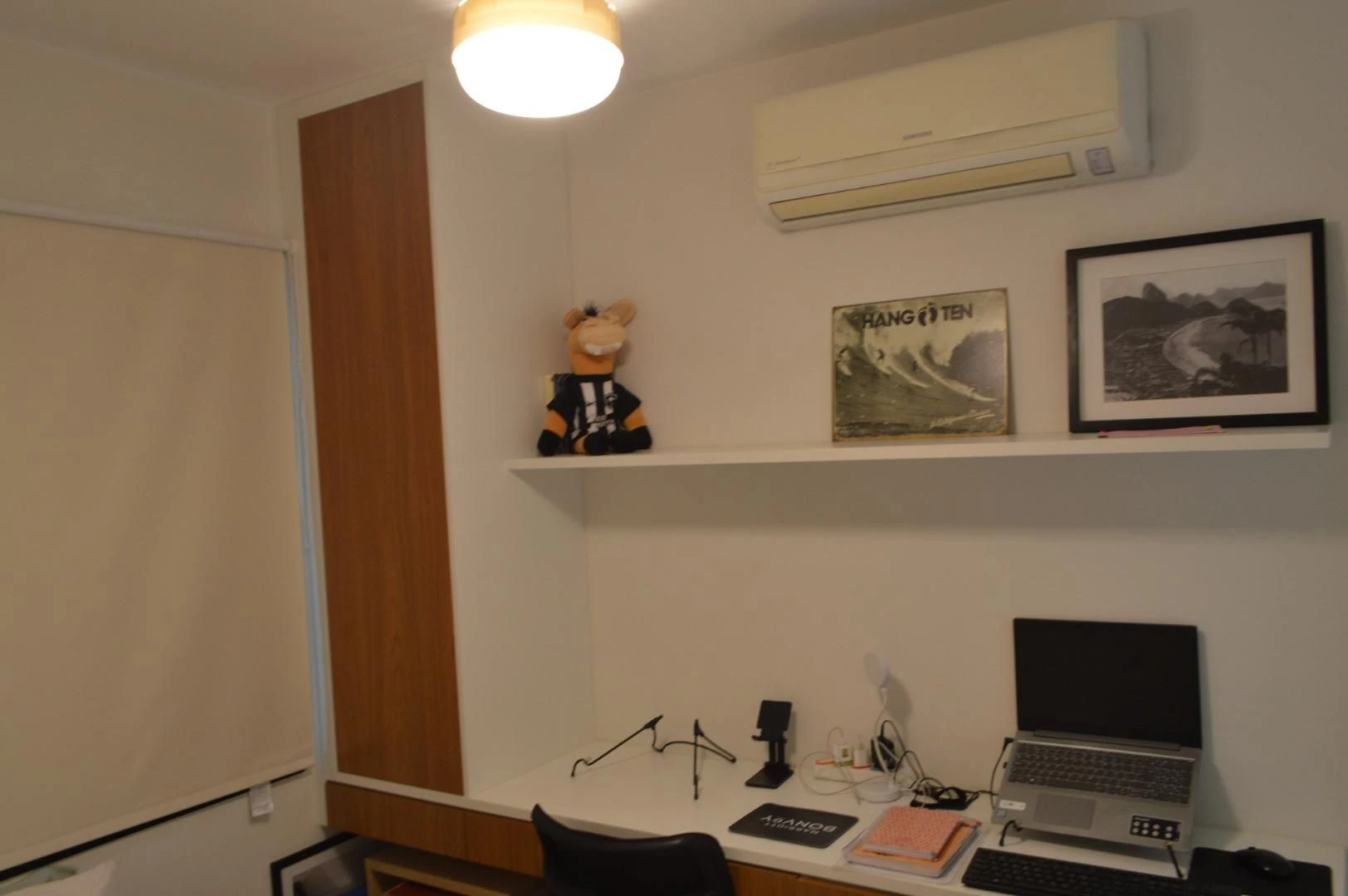 Glass-enclosed balcony in a 3-bedroom apartment, 85 m² — photo 5
