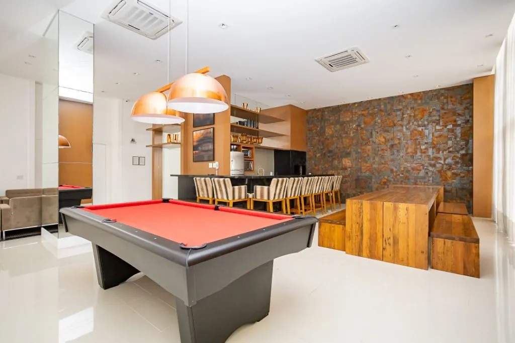 Apartamento com 3 quartos e 160 m², cozinha com fogão a gás — photo 45