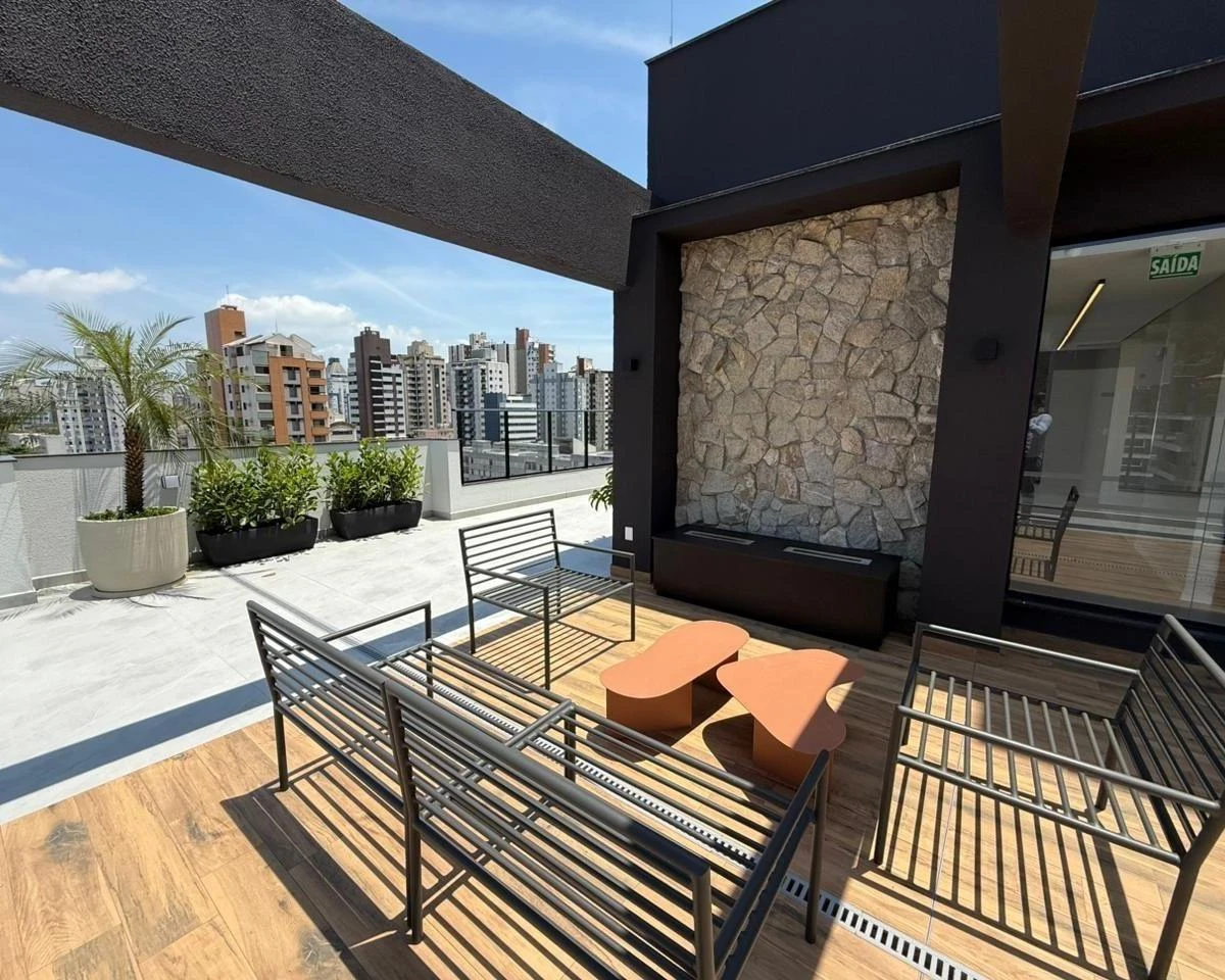 One-bedroom apartment with a grill on the balcony — photo 14