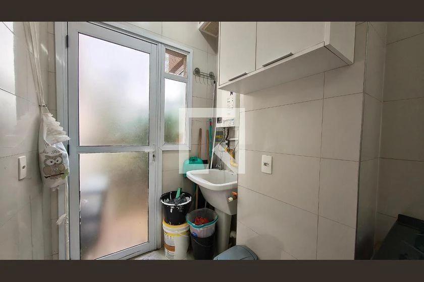 82 m² furnished apartment with 3 bedrooms and parking — photo 32