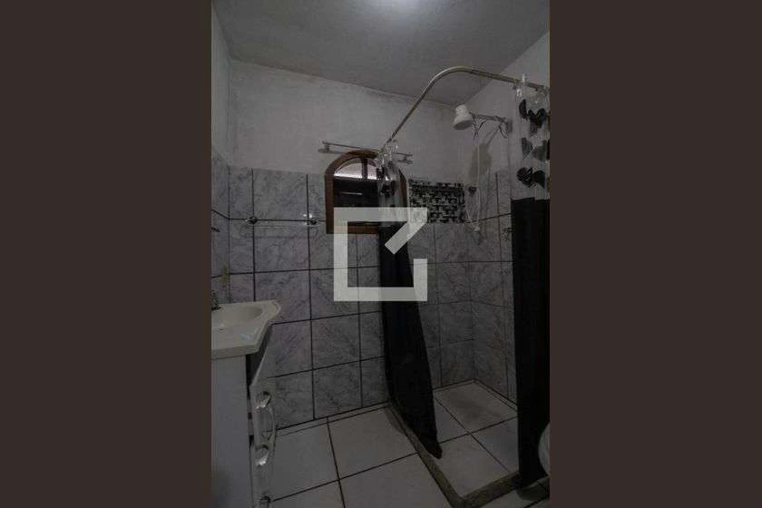 40 m² studio with an electric shower — photo 4