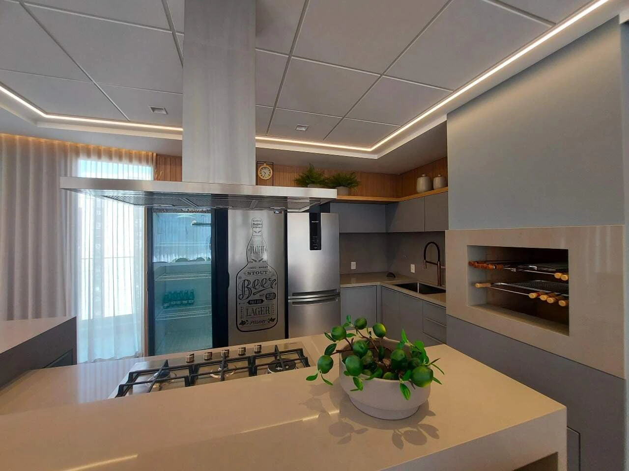 Floor-to-ceiling windows in a 2-bedroom apartment, 64 m² — photo 9
