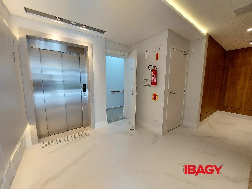 Estudio amueblado de 30 m² con 1 dormitorio — photo 19