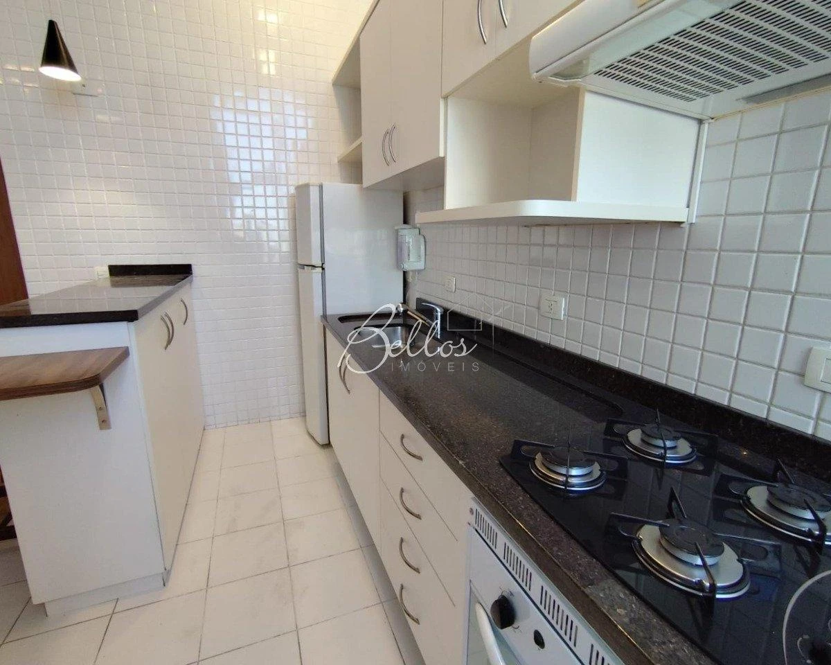 Furnished apartment, 90 m², with floor-to-ceiling windows — photo 13