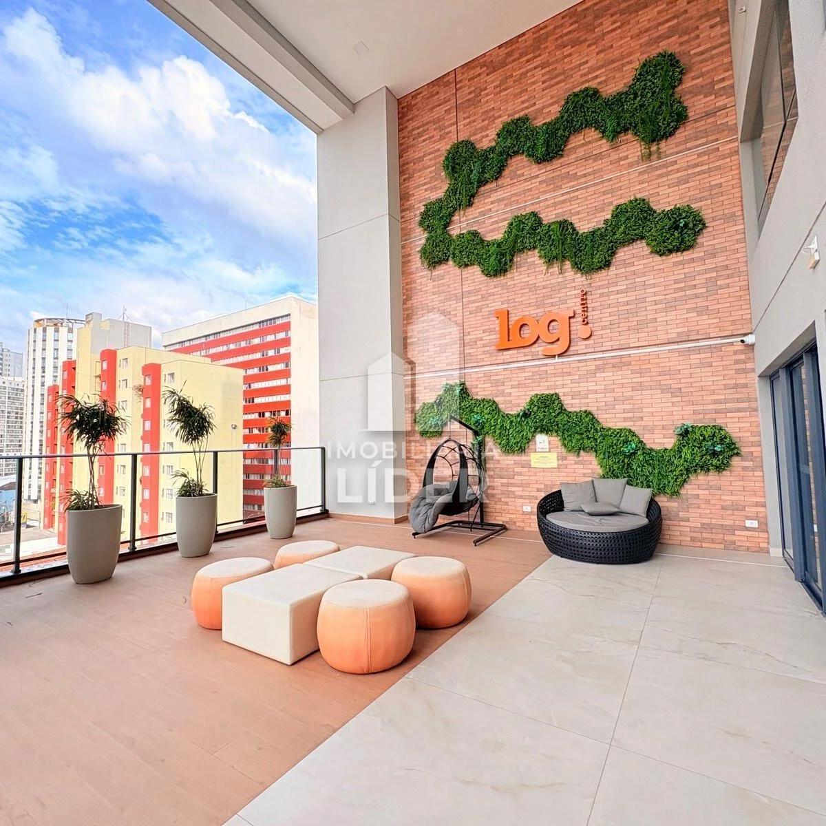 One-bedroom apartment in a building with a coworking space — photo 19