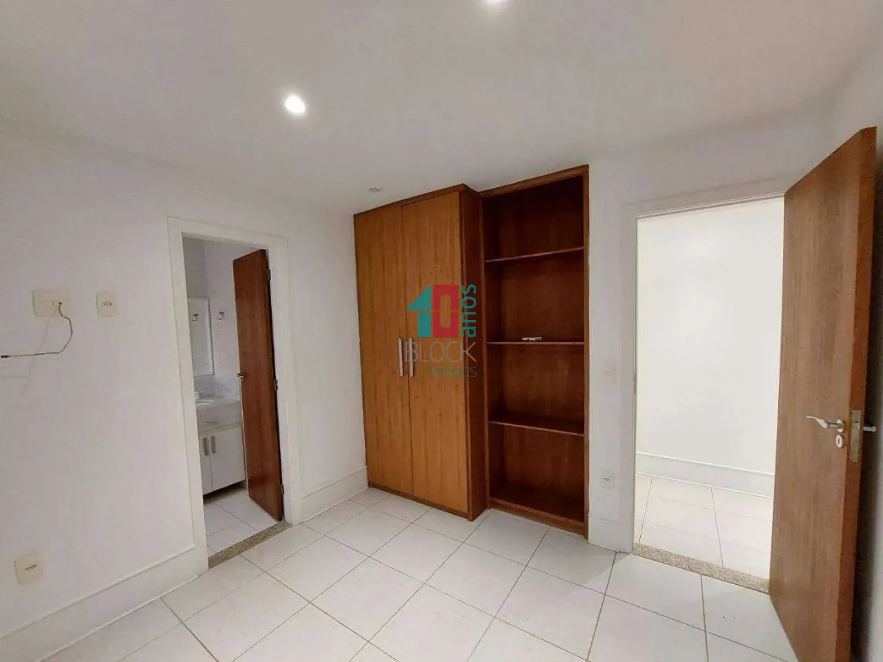 Apartamento com 3 quartos e cozinha integrada — photo 12