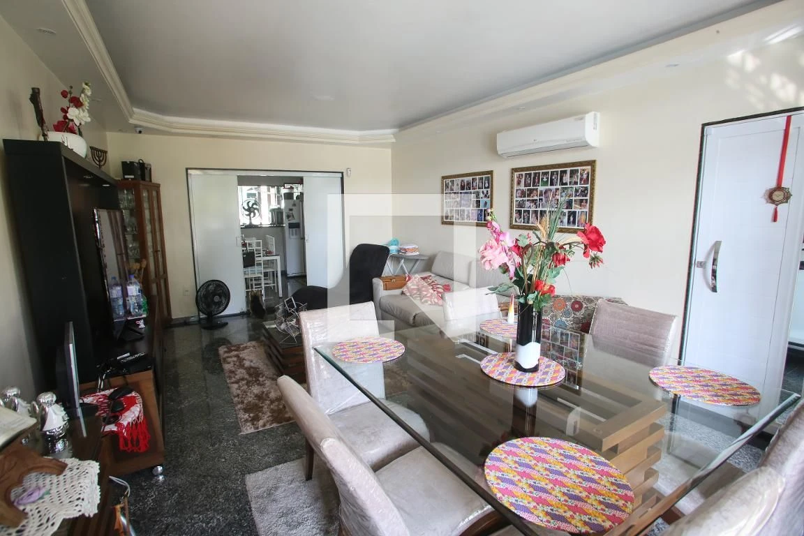 5-bedroom house with a bathtub in Rio de Janeiro — photo 43