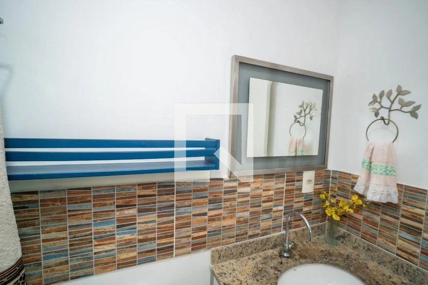 Apartamento mobiliado com 2 quartos e varanda — photo 8