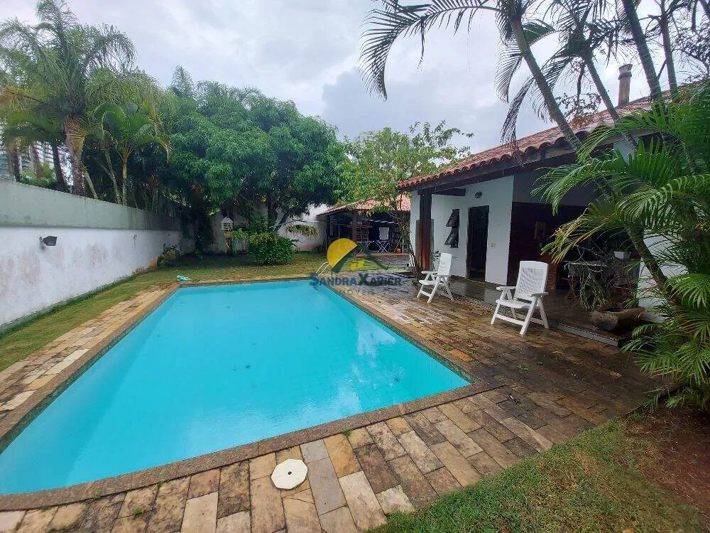 House with 4 bedrooms and 5 bathrooms for rent — photo 51