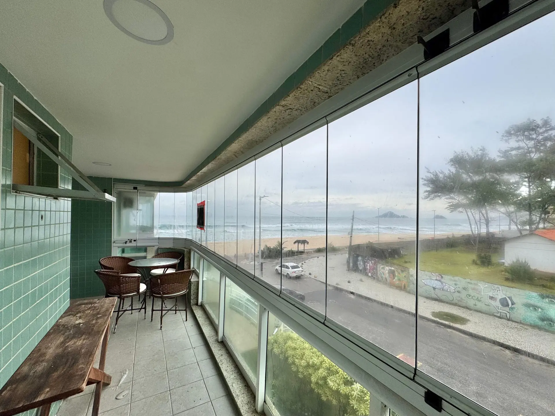 2-bedroom apartment with 2 parking spots and enclosed balcony — photo 14