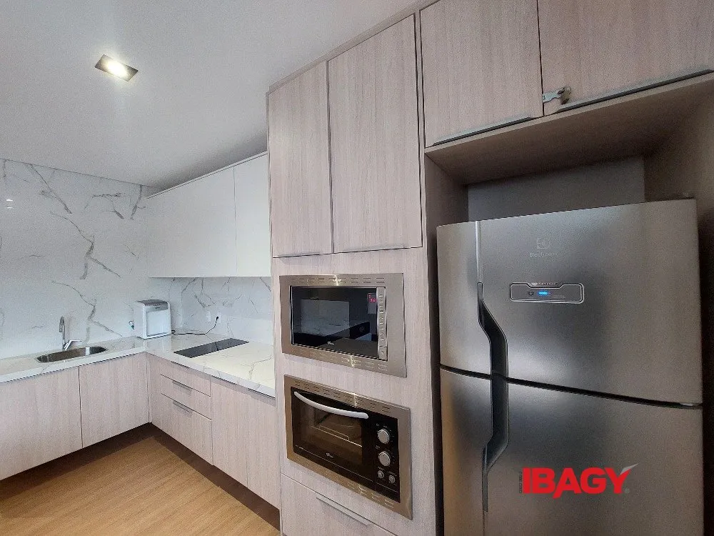 Apartamento amueblado de 1 dormitorio con balcón y parrilla — photo 6