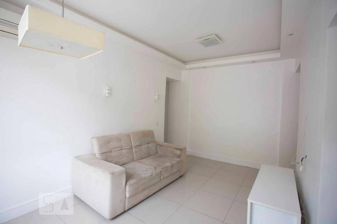 2-bedroom rental apartment with 1 bathroom and parking — photo 10