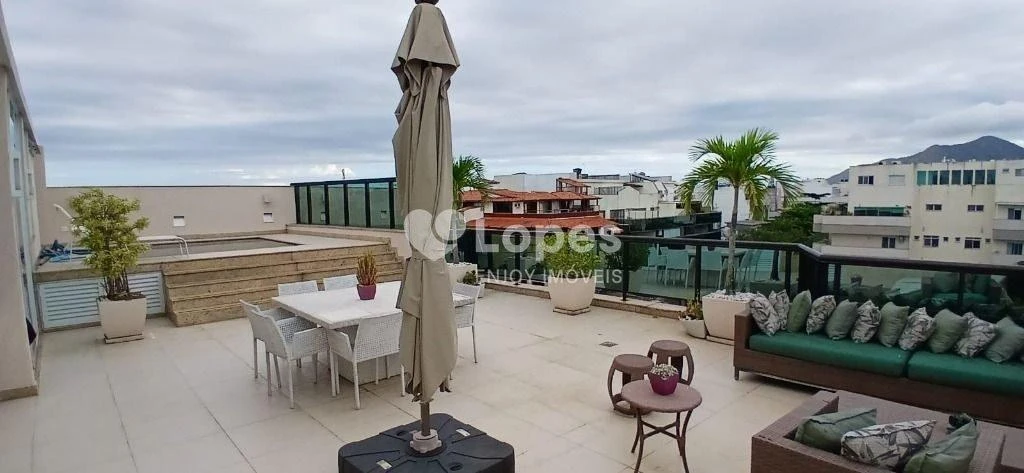 390 m² apartment with a private BBQ area — photo 49