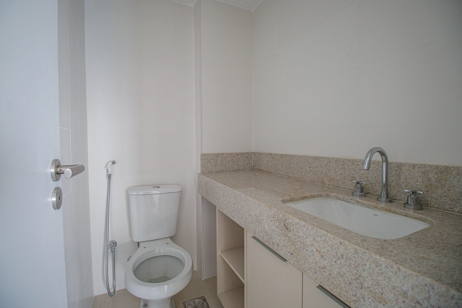 Apartamento mobiliado com 3 quartos e 3 banheiros — photo 58