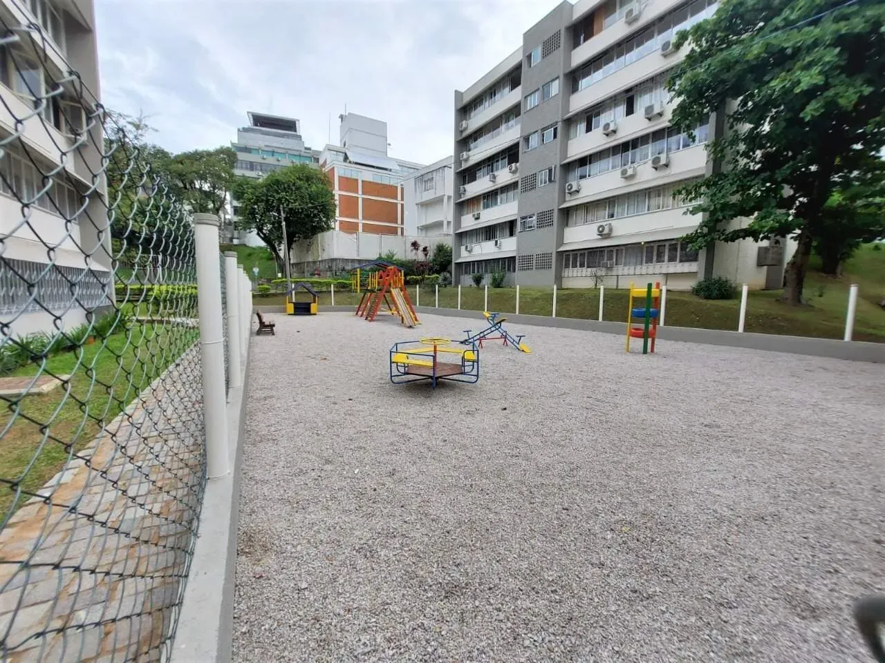 Departamento de 3 dormitorios con lavadora en Florianópolis — photo 34