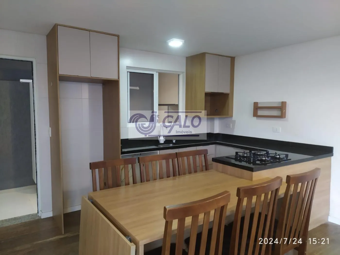 House, 80 m², with wood or laminate floors — photo 2